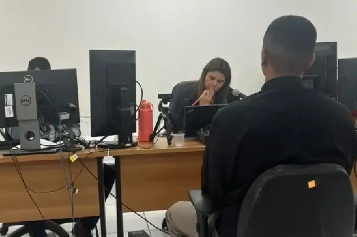 Homem que simulou acidente de trânsito para matar a ex-companheira é condenado a 21 anos de prisão