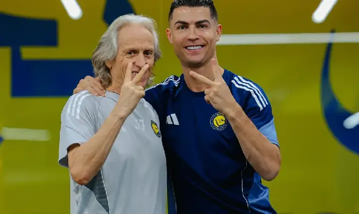 JORGE JESUS SOBRE CRISTIANO RONALDO: “NÃO PEÇO DESCULPAS A NINGUÉM”