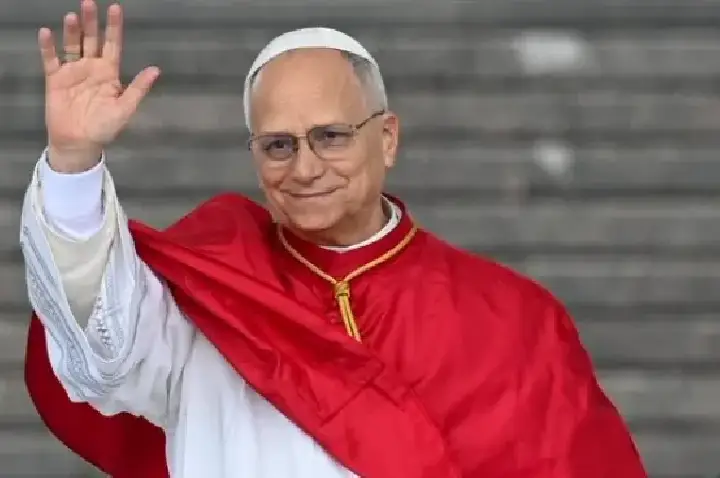 Papa Leão XIV é diagnosticado com câncer de pulmão após cirurgia em Roma